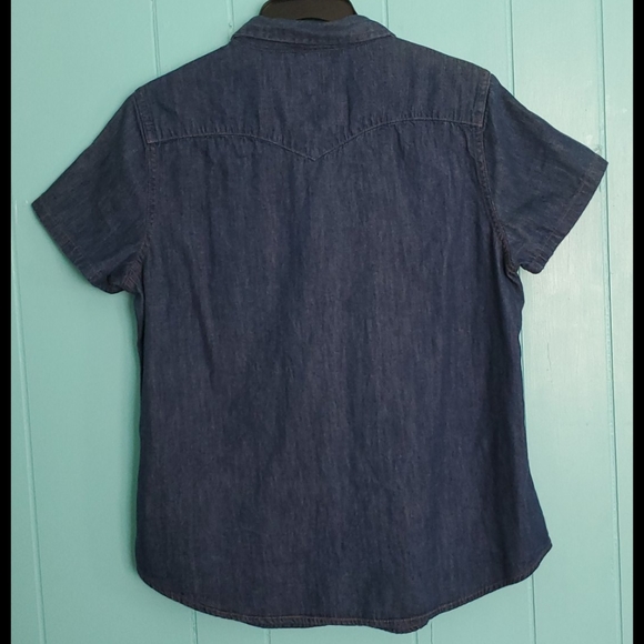 Levis Ultimate Western Denim Shirt - Picture 15 of 15